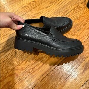Caslon Black Leather Lug Sole Penny Loafers